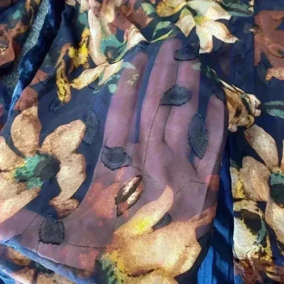 Paparazzi blouse Nwt size small - Picture 4 of 4